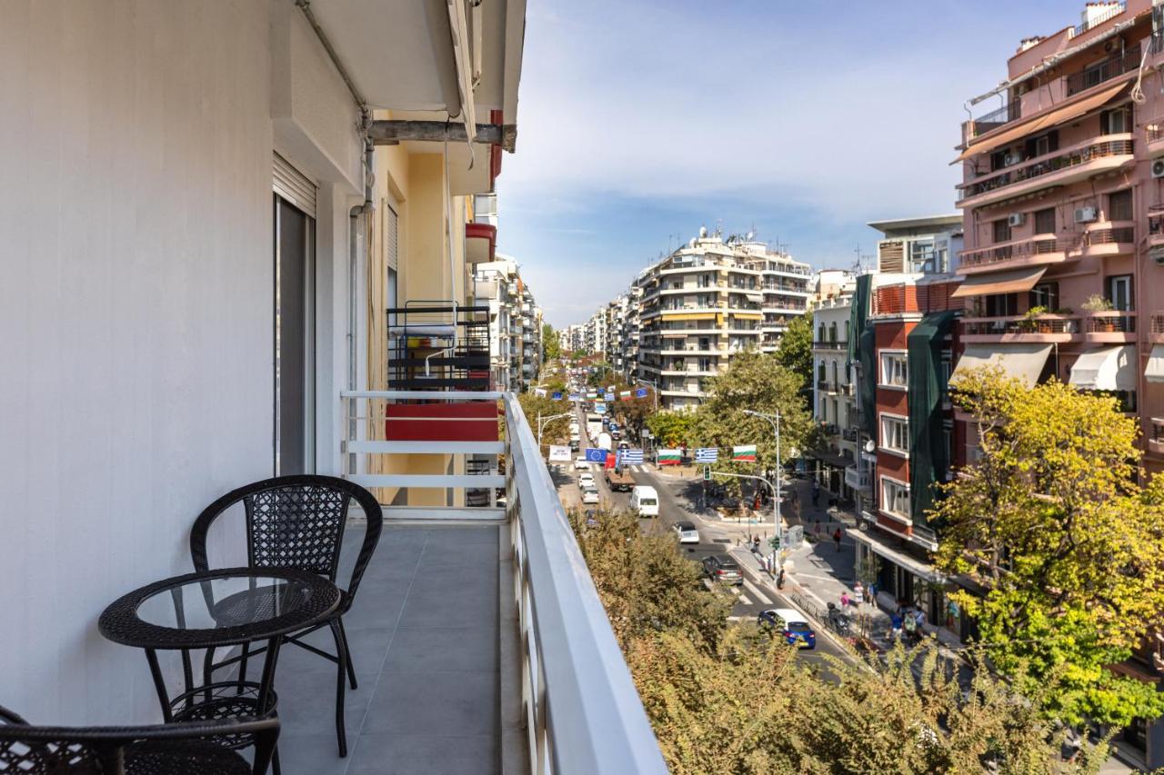 The Five Star Apartment Thessaloniki Exterior photo